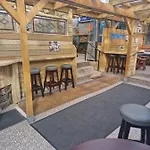 Pensión Bounty Bar *