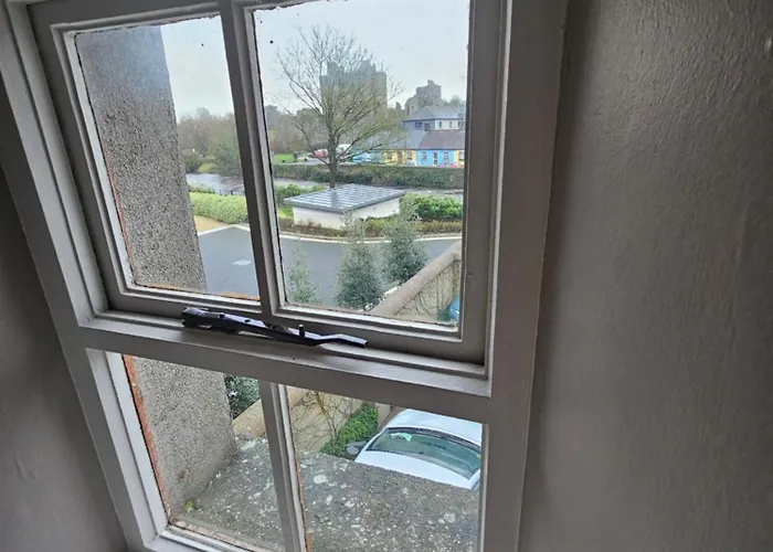 Гостевой дом Bounty Bar *